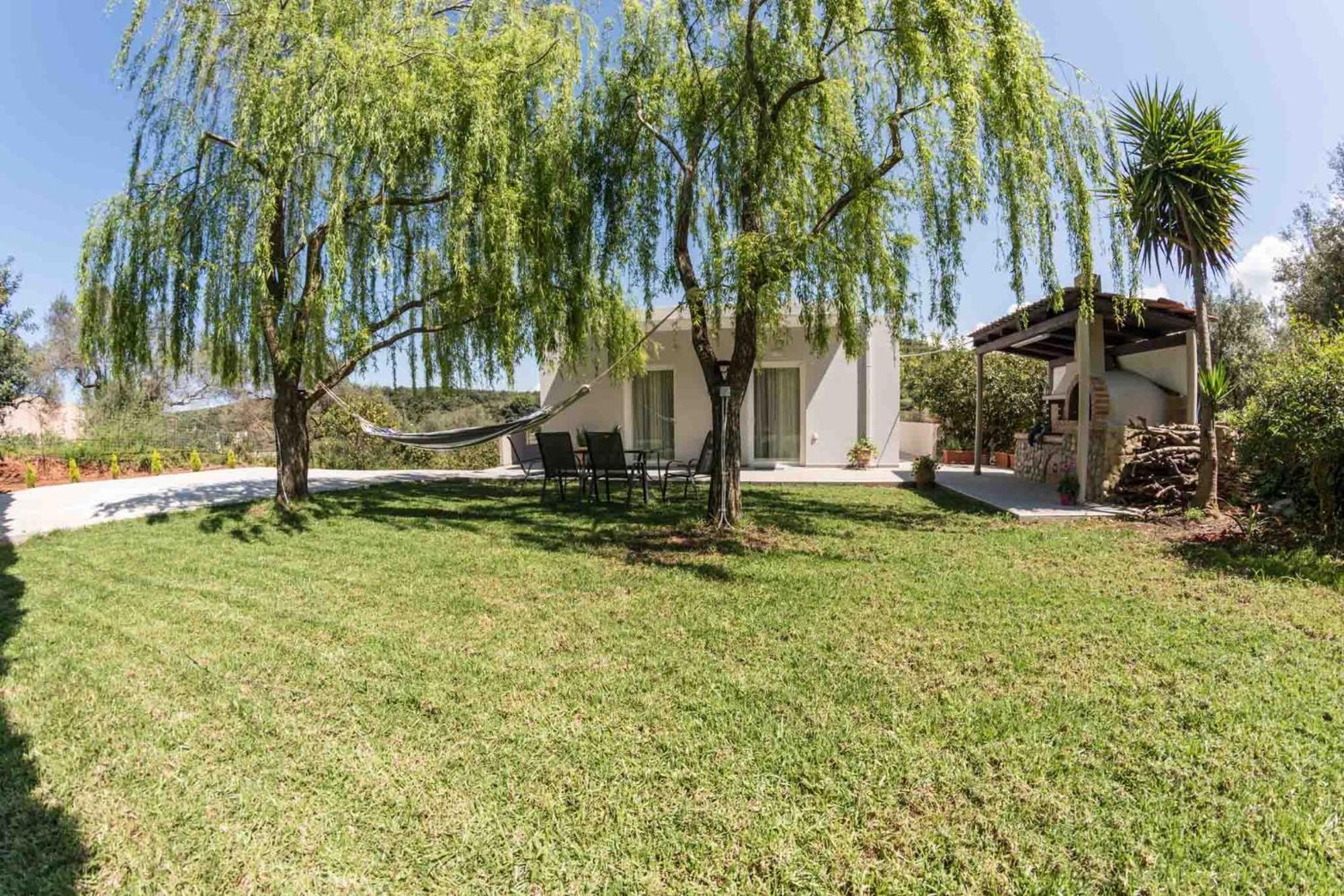 Liofyto House Private Garden Apartment Platanias  Exterior photo